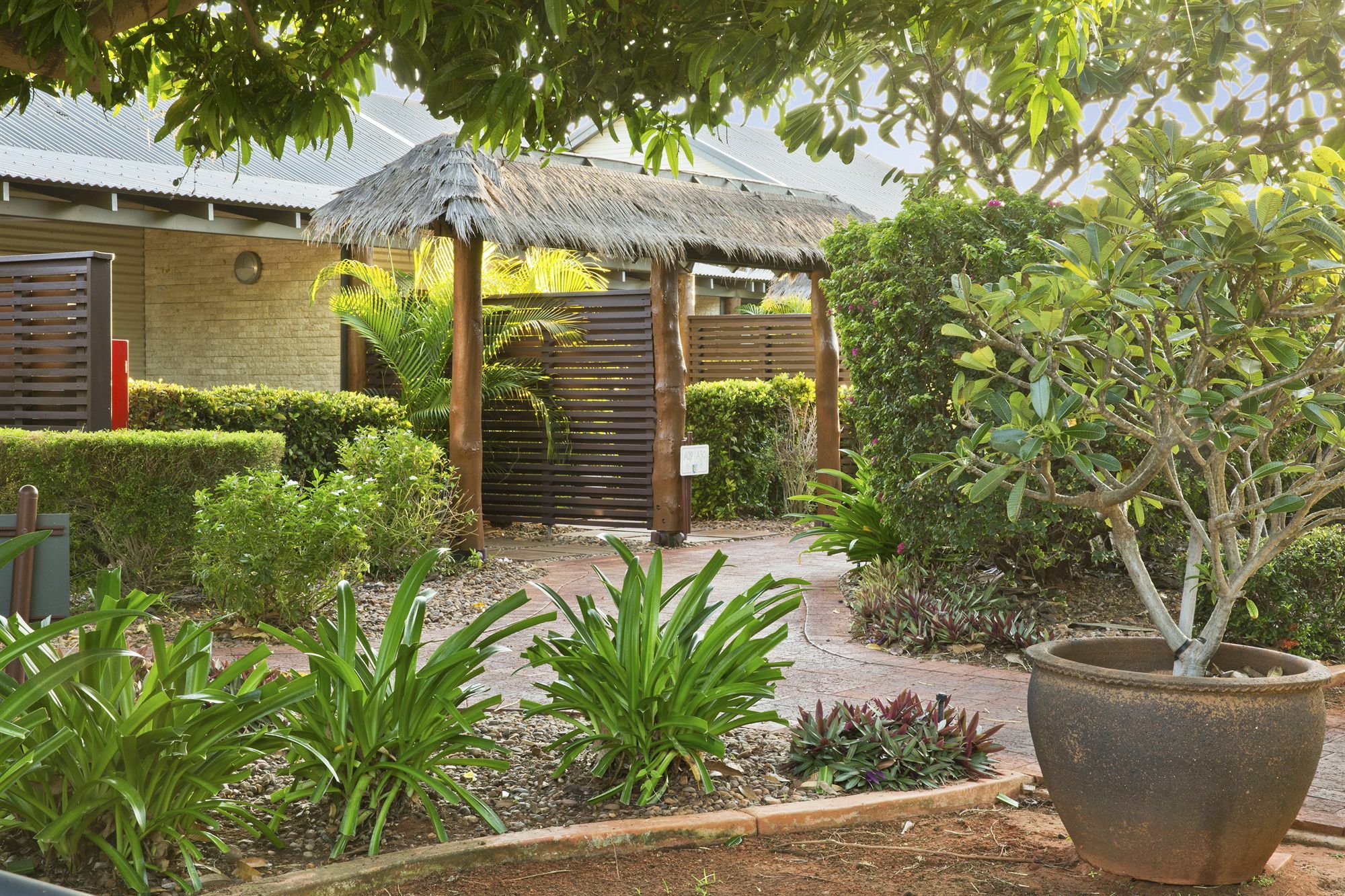 Mantra Frangipani Broome Exterior foto